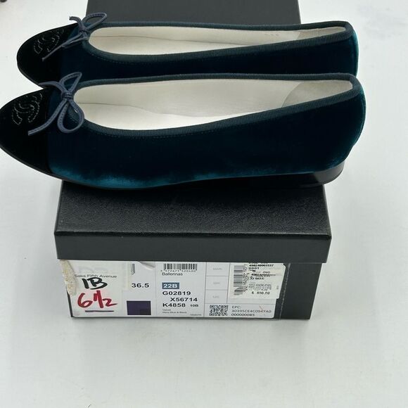 Women’s Chanel velvet ballet flats size 36.5 made in Italy - Picture 3 of 11
